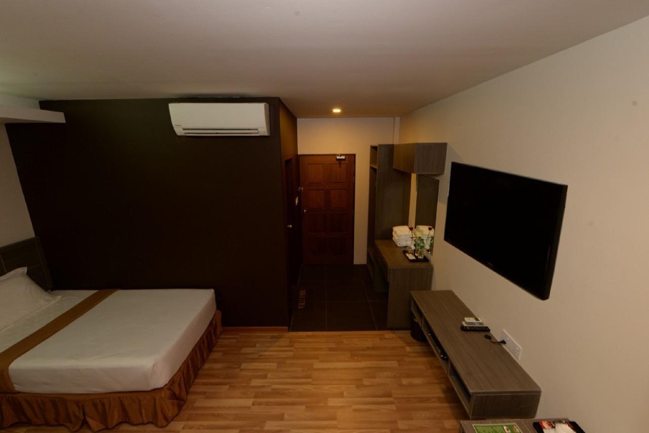 Min Nandar Garden Hotel Thanlyin Екстер'єр фото