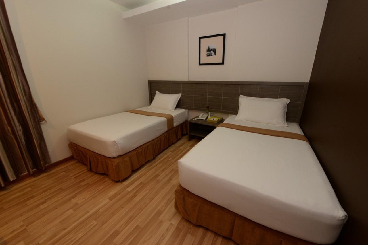 Min Nandar Garden Hotel Thanlyin Екстер'єр фото