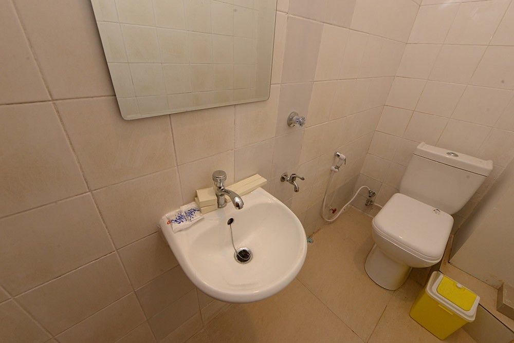 Min Nandar Garden Hotel Thanlyin Екстер'єр фото